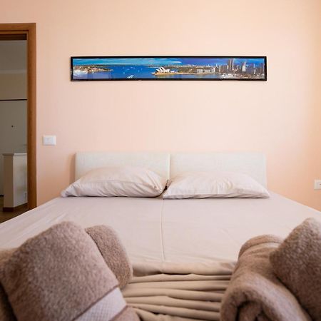 Sea View-Apartment On The Beach - Durrs2 Durrës 外观 照片