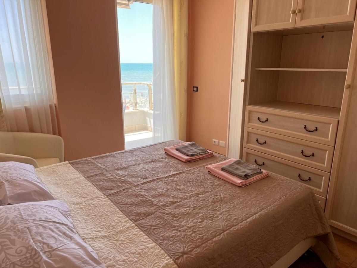 Sea View-Apartment On The Beach - Durrs2 Durrës 外观 照片