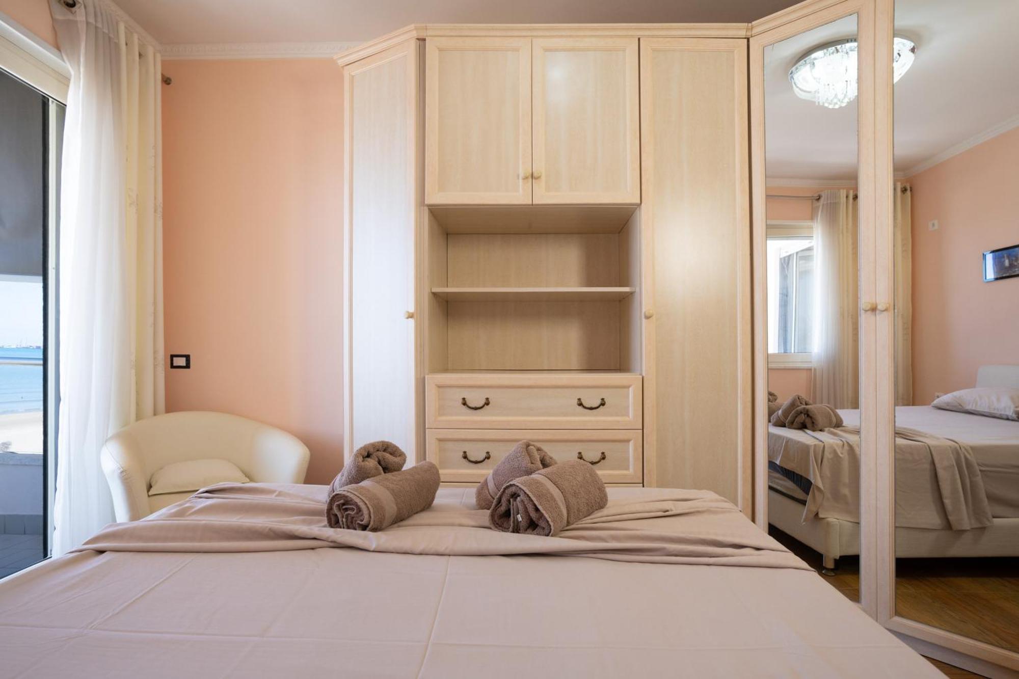 Sea View-Apartment On The Beach - Durrs2 Durrës 外观 照片