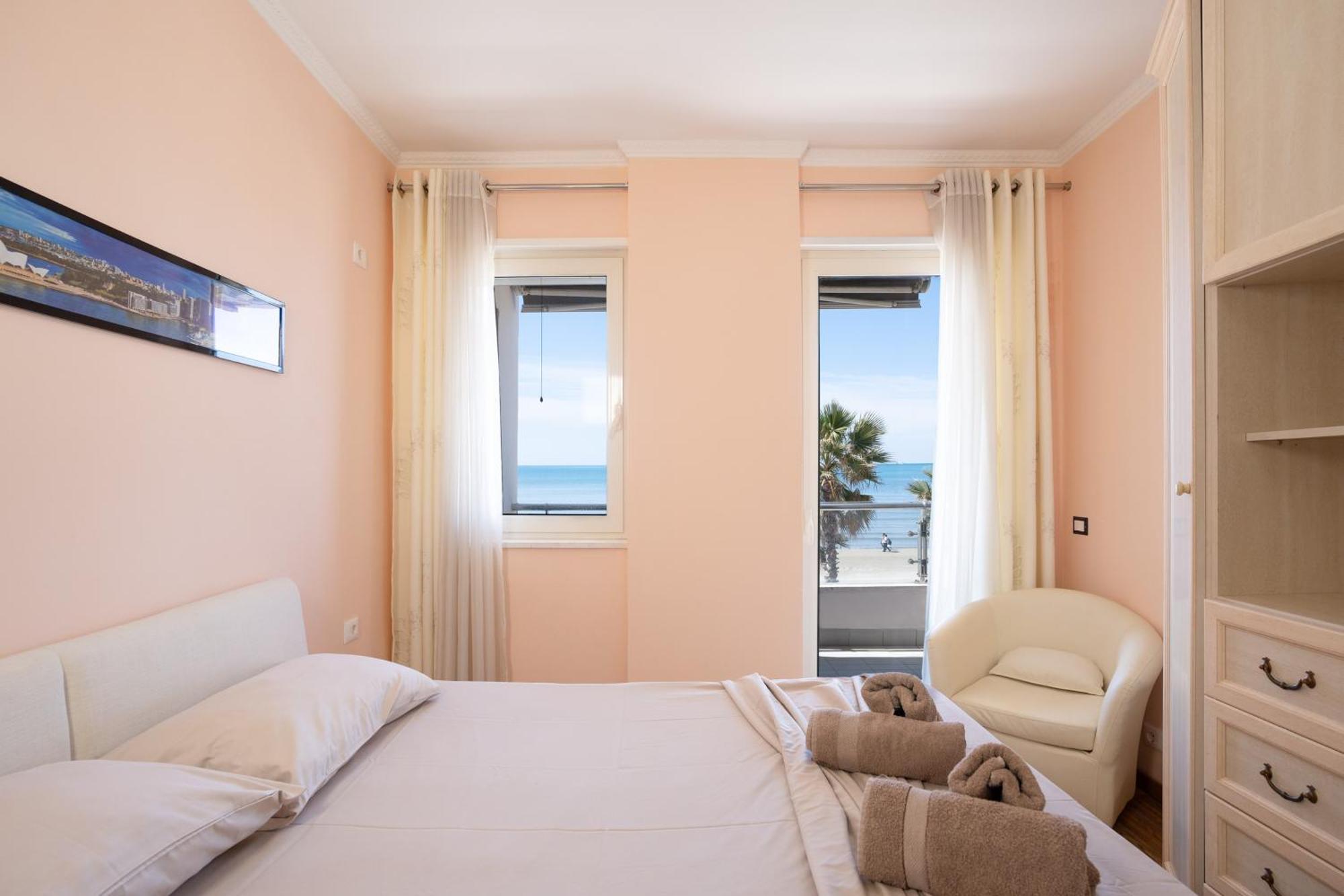 Sea View-Apartment On The Beach - Durrs2 Durrës 外观 照片